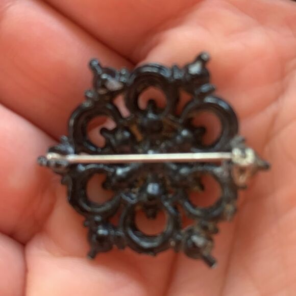 Vintage Black Rhinestone Brooch Pin - Picture 2 of 3
